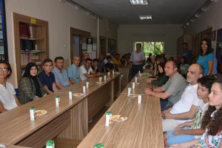 Başarılı Öğrenciler Ödüllendirildi