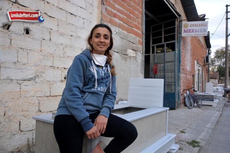 iznikli bayan mermer ustası