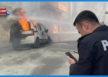 Düşen Uçak