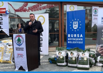 Büyükşehir’den Çiftçiye Tohum Desteği
